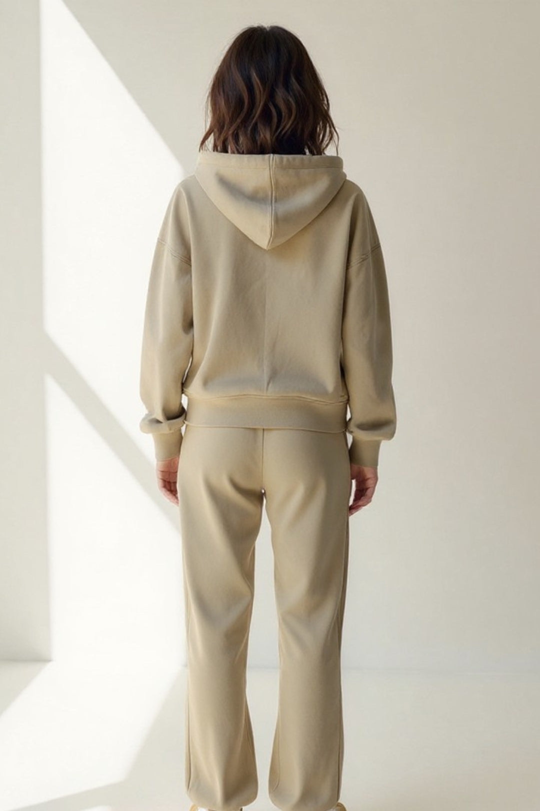 Ensemble de sport avec sweat à capuche et pantalons larges | Confort décontracté pour tous les jours