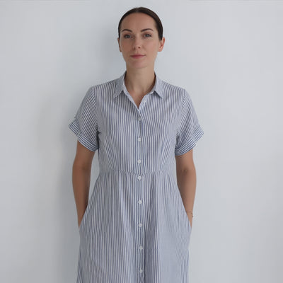 Astrid™ – Abito camicia a righe con taglio rilassato e tasche laterali